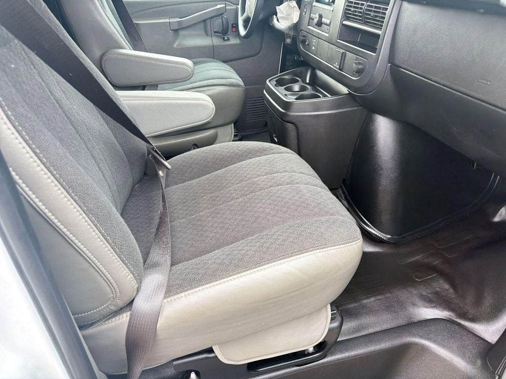2024 GMC Savana 2500 Work Van
