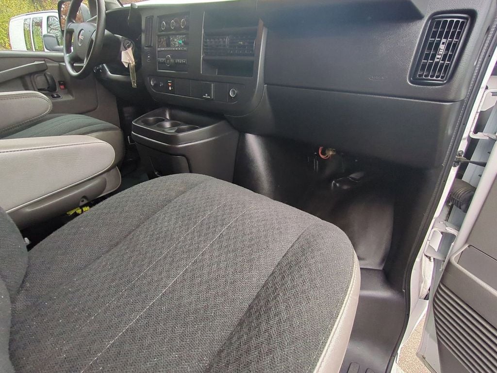 2023 GMC Savana 2500 Work Van