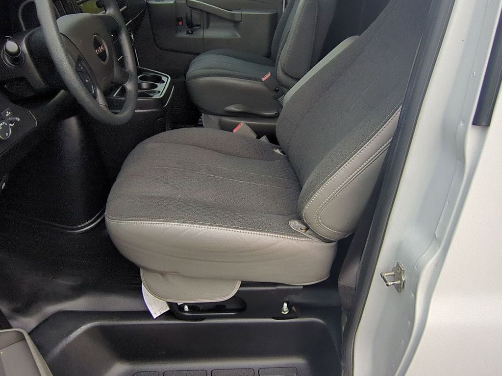 2023 GMC Savana 2500 Work Van