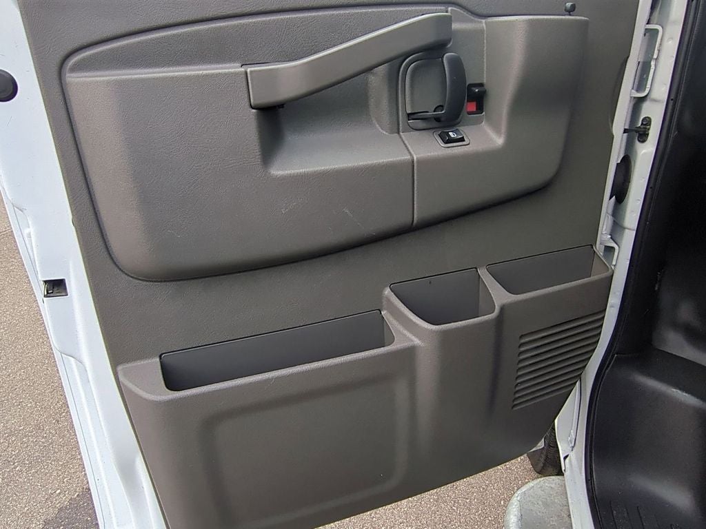 2023 GMC Savana 2500 Work Van