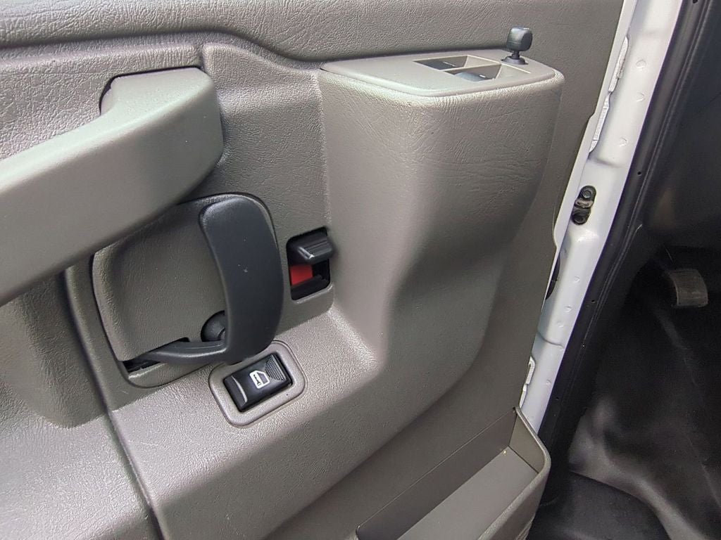 2023 GMC Savana 2500 Work Van