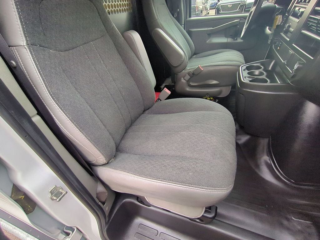 2023 GMC Savana 2500 Work Van