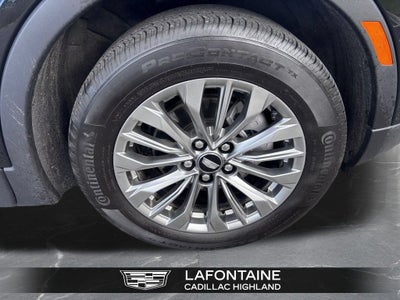 2025 Cadillac XT4 Premium Luxury