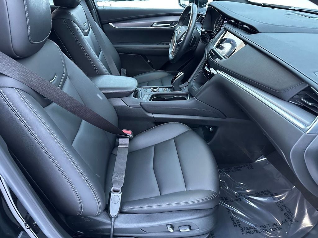 2023 Cadillac XT5 Luxury