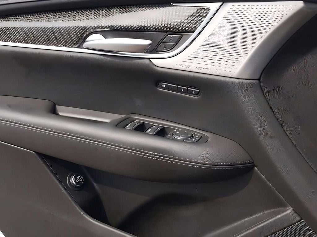 2023 Cadillac XT5 Sport