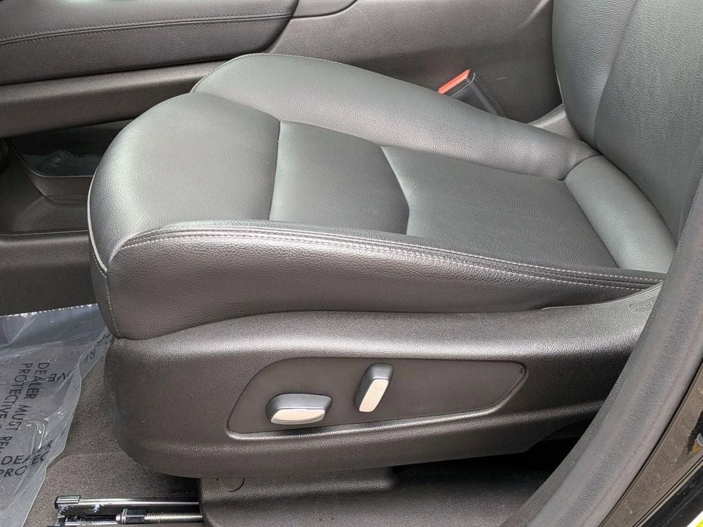 2025 Cadillac XT6 Luxury