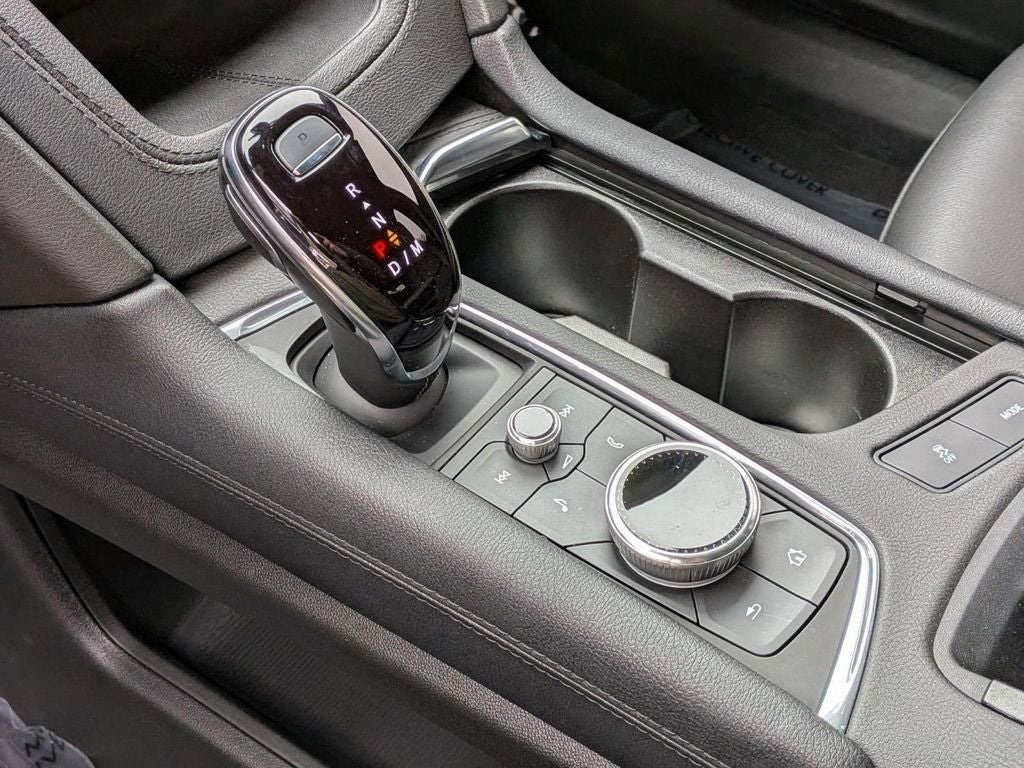 2025 Cadillac XT6 Luxury