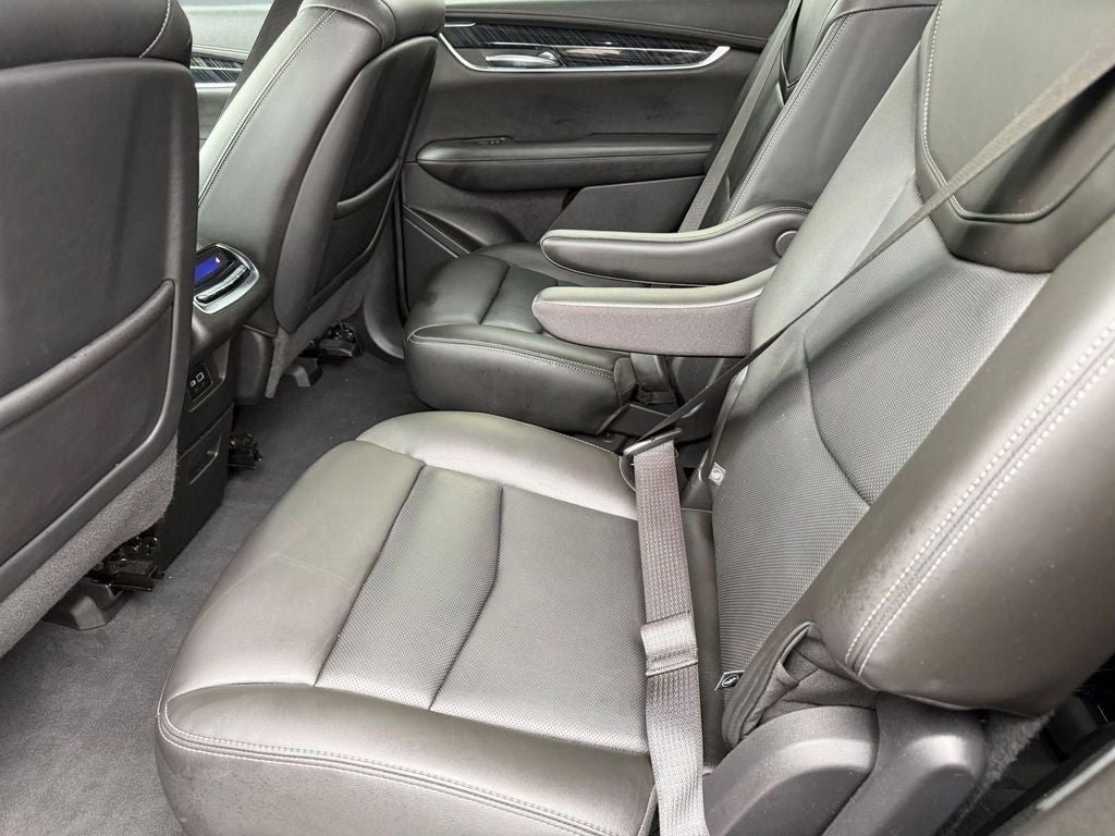 2022 Cadillac XT6 Premium Luxury