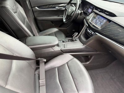 2022 Cadillac XT6 Premium Luxury