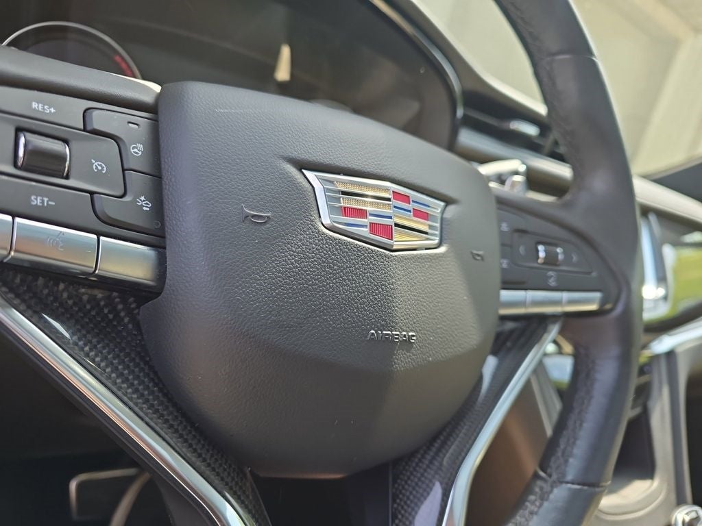 2022 Cadillac XT6 Sport