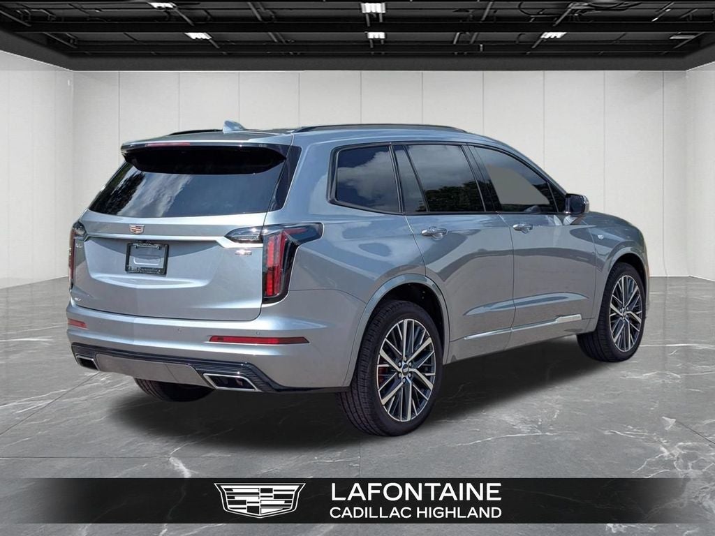 2025 Cadillac XT6 Sport