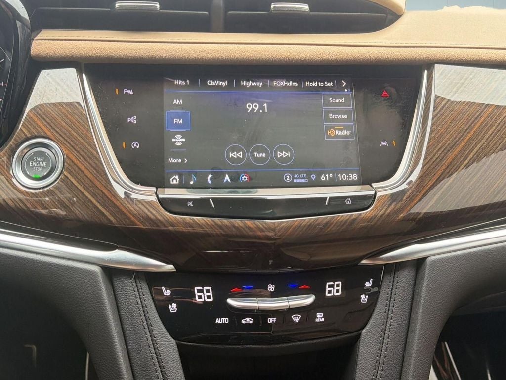 2025 Cadillac XT6 Sport