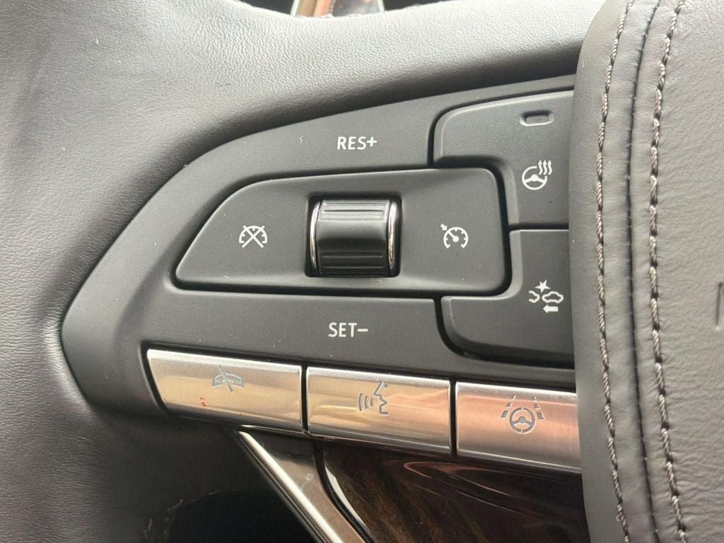 2025 Cadillac XT6 Sport