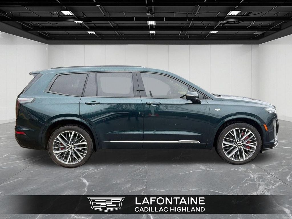 2025 Cadillac XT6 Sport