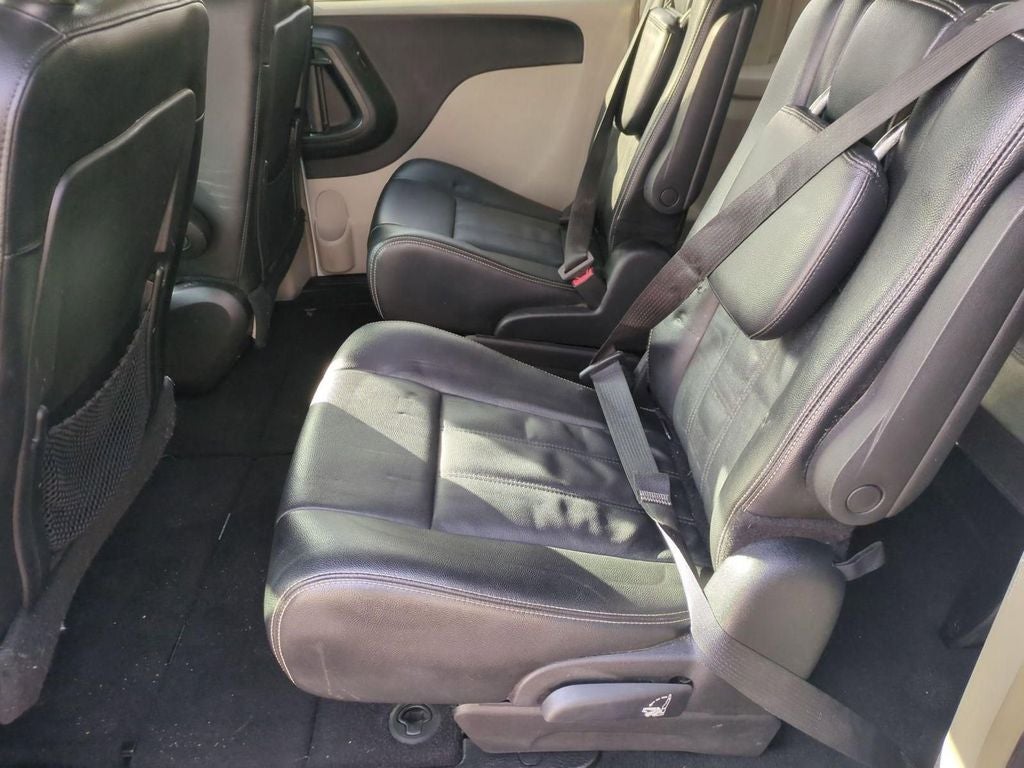 2014 Chrysler Town & Country Touring