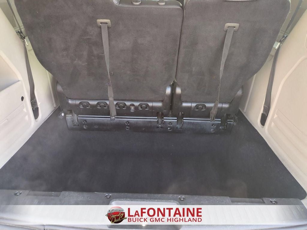 2014 Chrysler Town & Country Touring