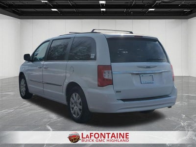2014 Chrysler Town & Country Touring