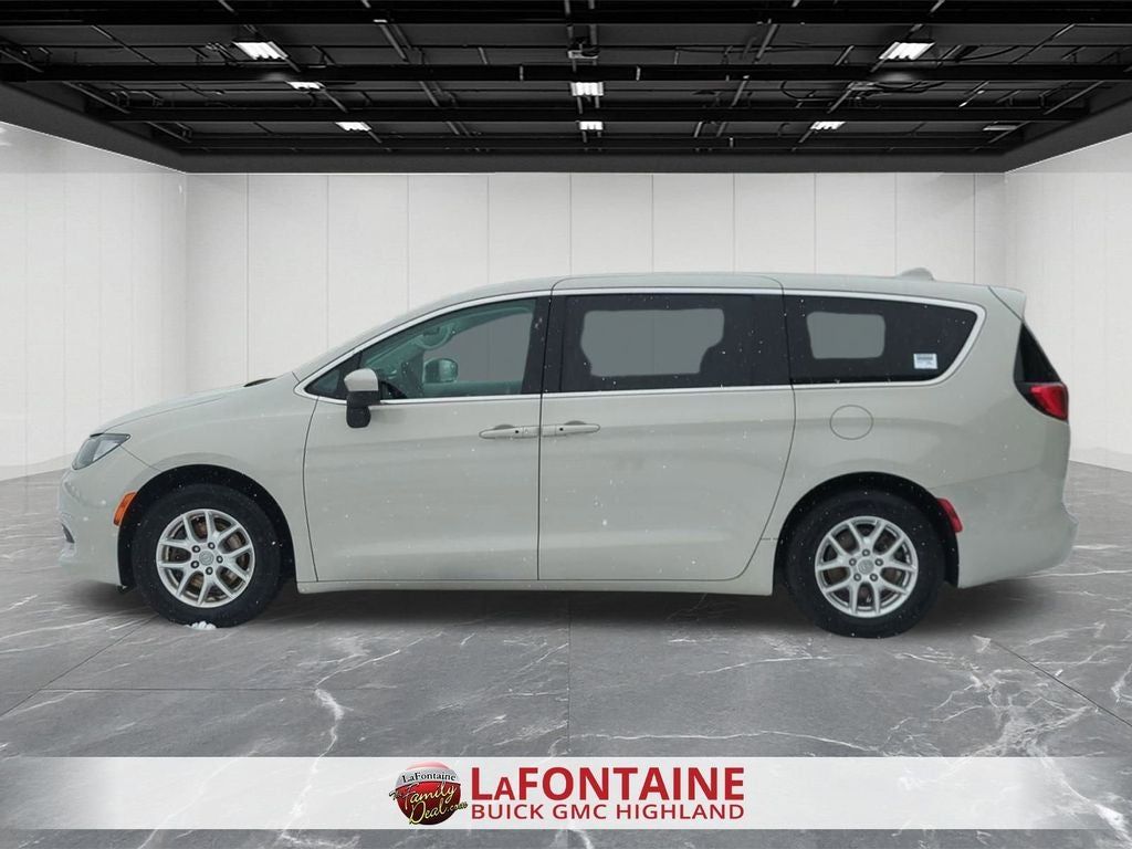 2017 Chrysler Pacifica Touring