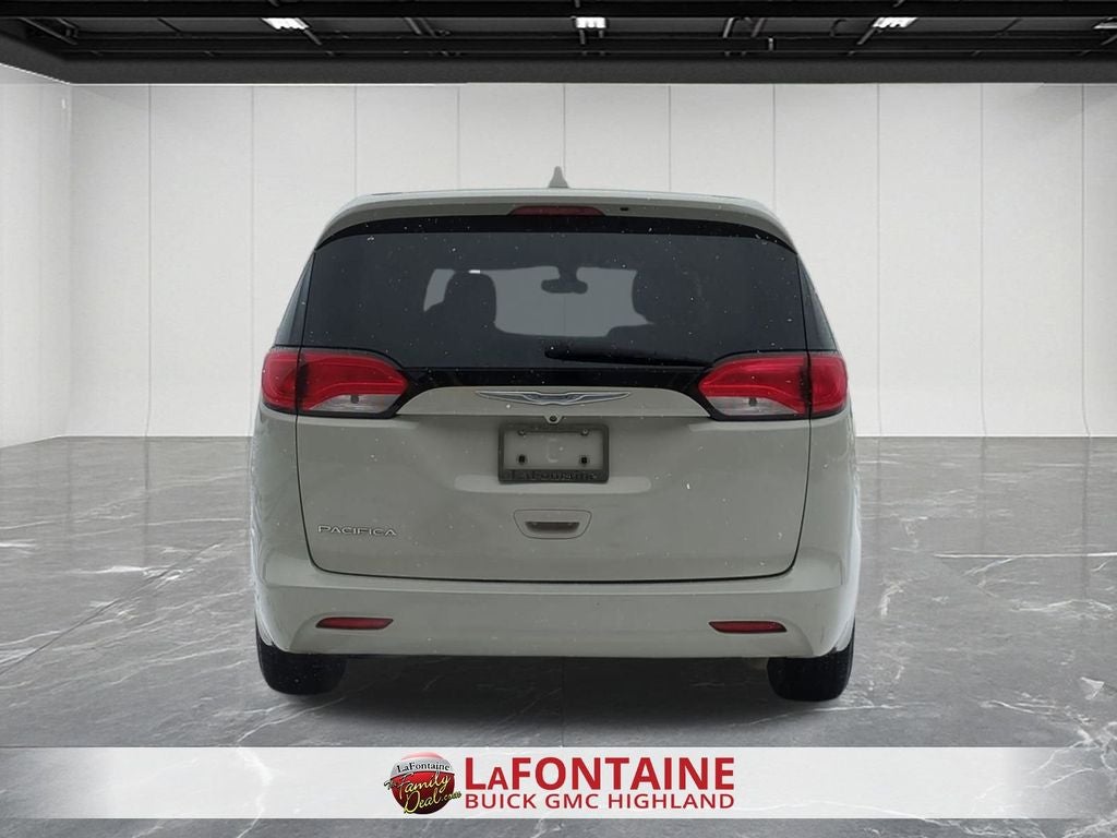 2017 Chrysler Pacifica Touring