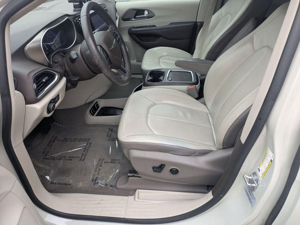 2017 Chrysler Pacifica Touring L Plus