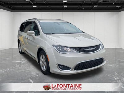 2017 Chrysler Pacifica Touring L Plus