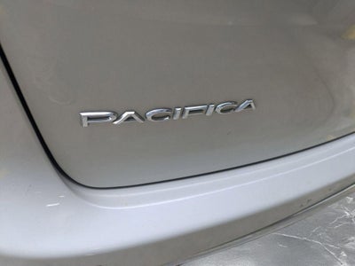 2017 Chrysler Pacifica Touring L Plus