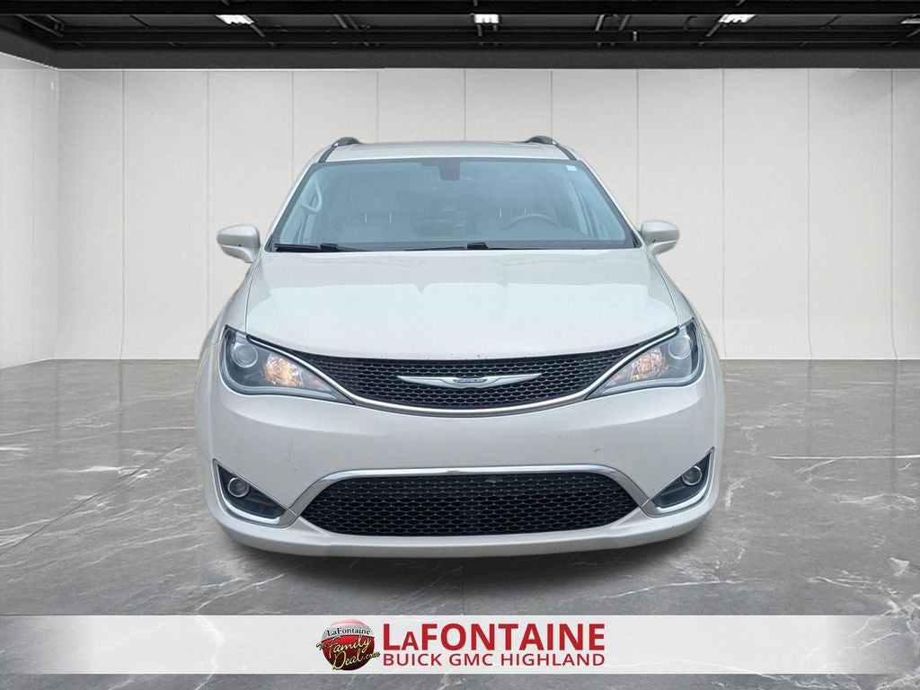 2017 Chrysler Pacifica Touring L Plus