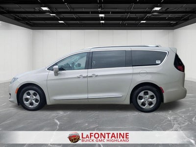 2017 Chrysler Pacifica Touring L Plus