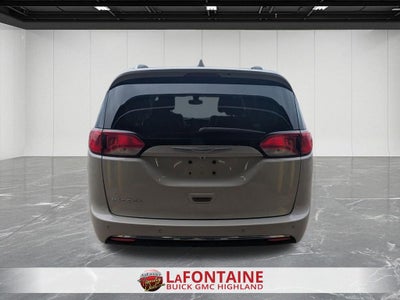 2017 Chrysler Pacifica Touring L Plus