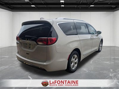 2017 Chrysler Pacifica Touring L Plus