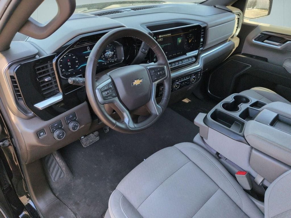 2025 Chevrolet Silverado 1500 LT LT1