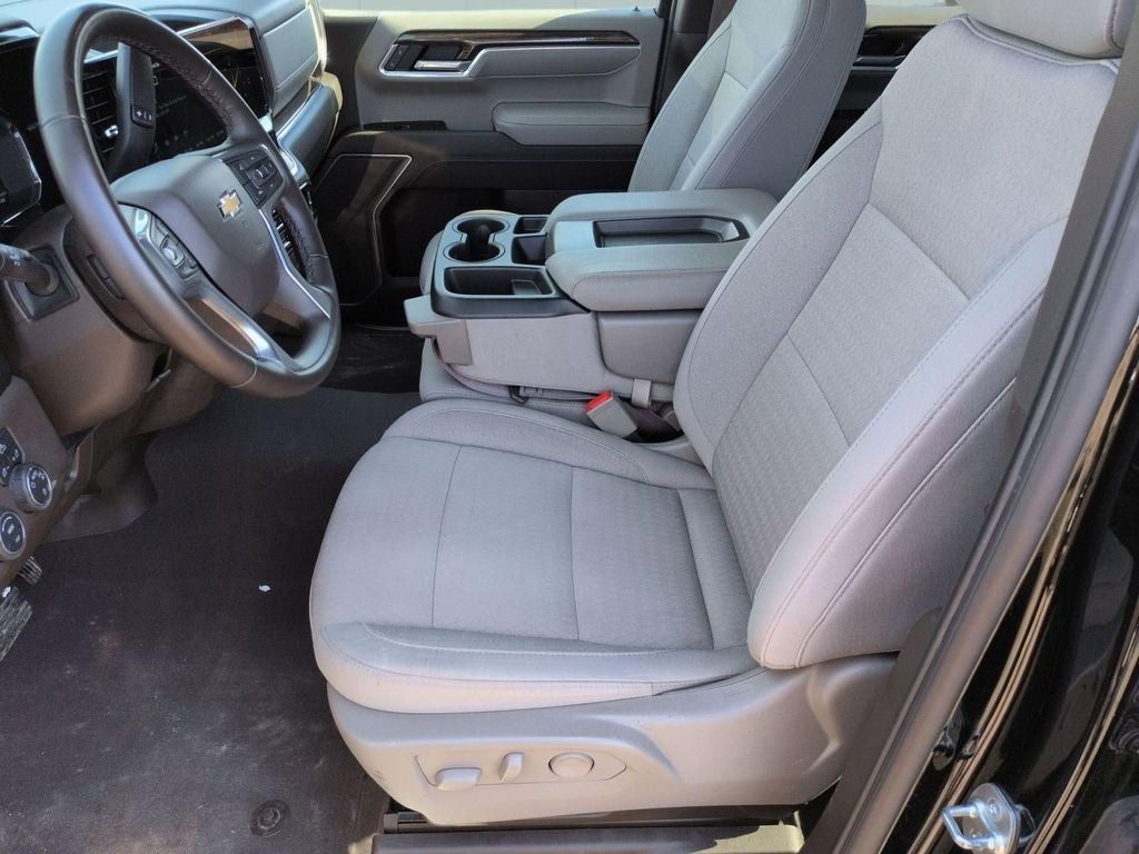 2025 Chevrolet Silverado 1500 LT LT1