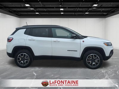 2025 Jeep Compass Trailhawk