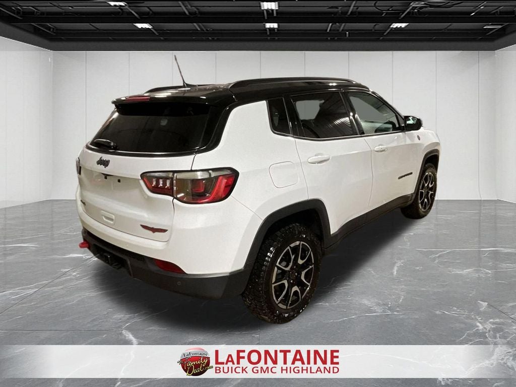 2025 Jeep Compass Trailhawk