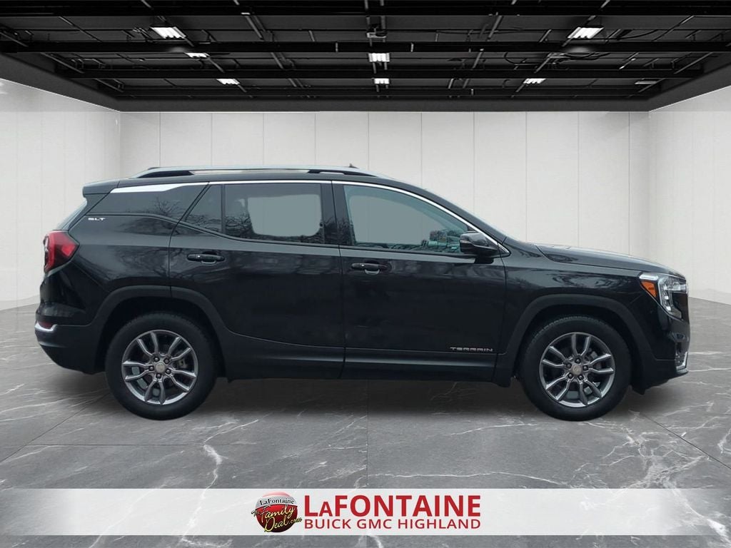 2022 GMC Terrain SLT