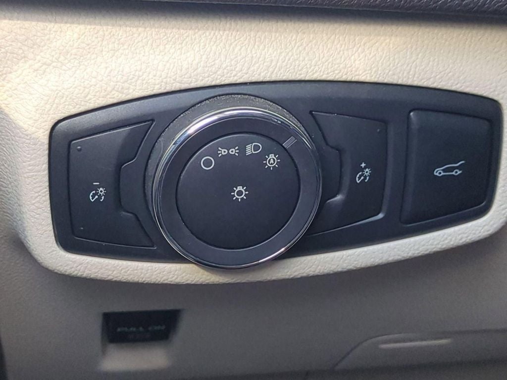 2015 Lincoln MKC Base