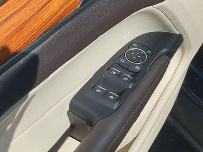 2015 Lincoln MKC Base