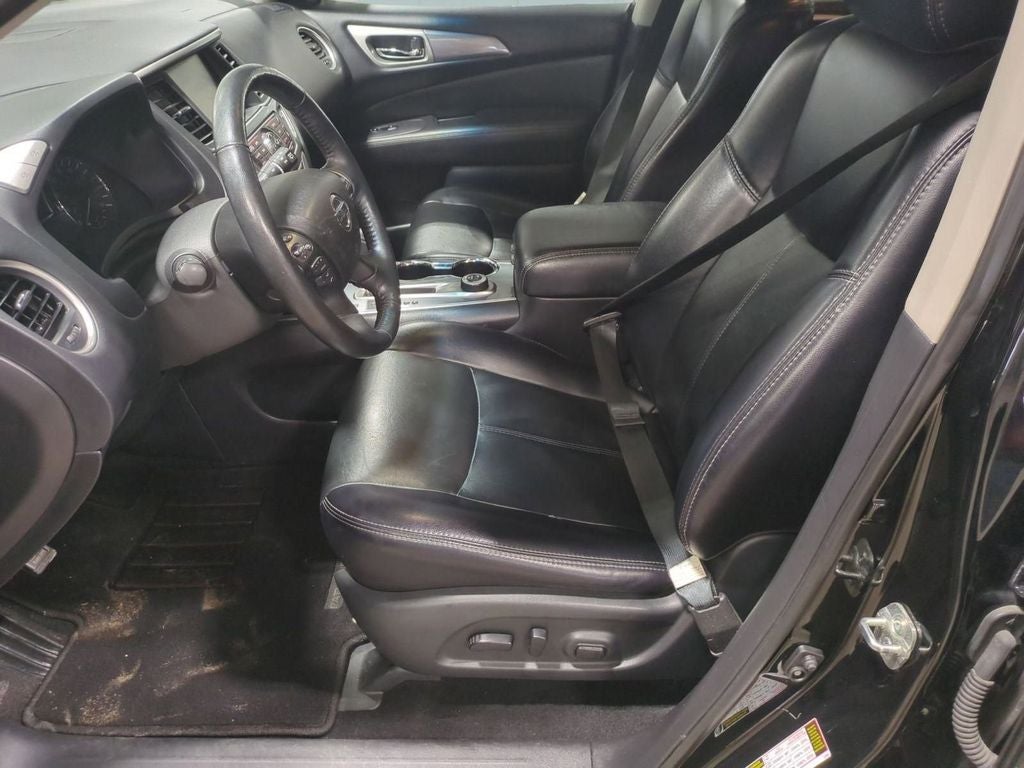 2020 Nissan Pathfinder SL