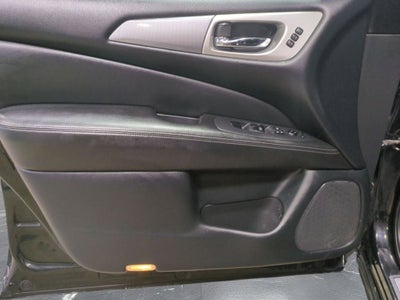 2020 Nissan Pathfinder SL