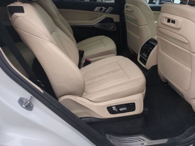 2021 BMW X7 M50i