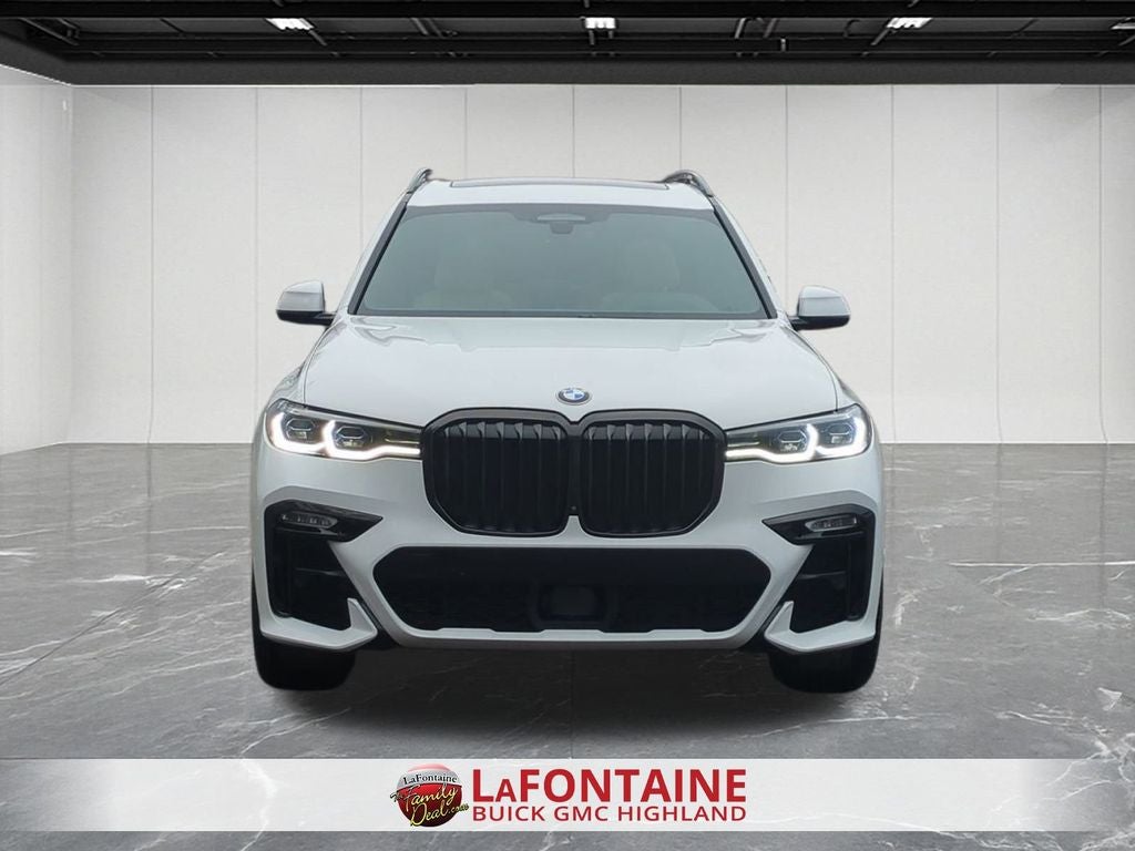 2021 BMW X7 M50i