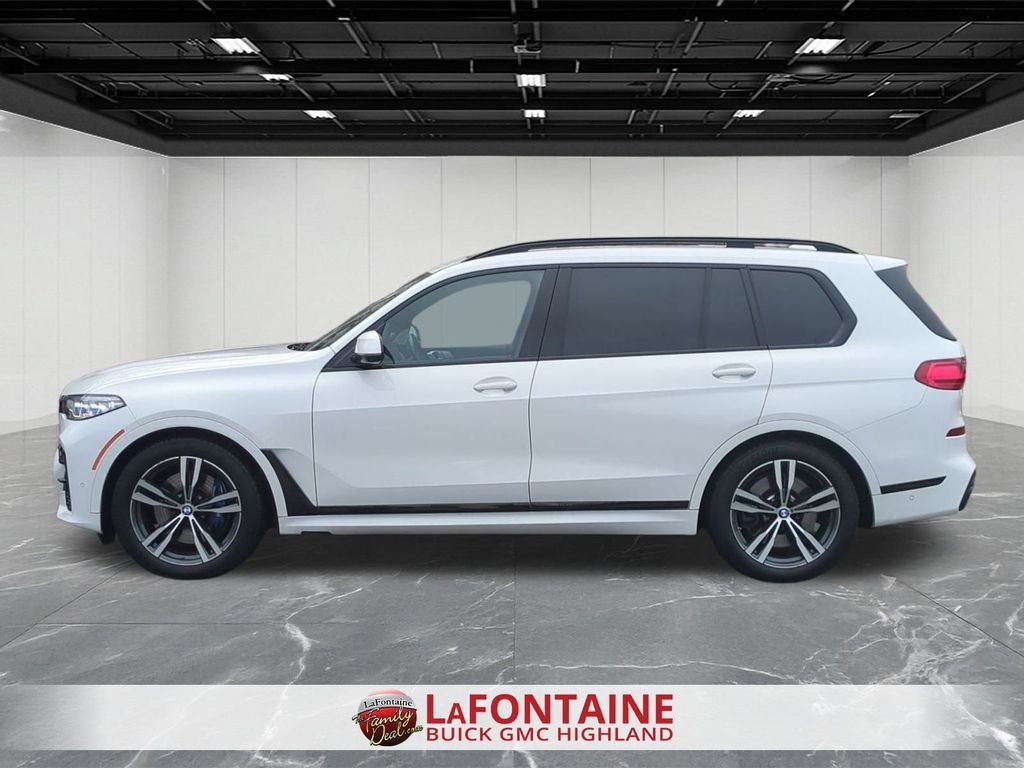 2021 BMW X7 M50i