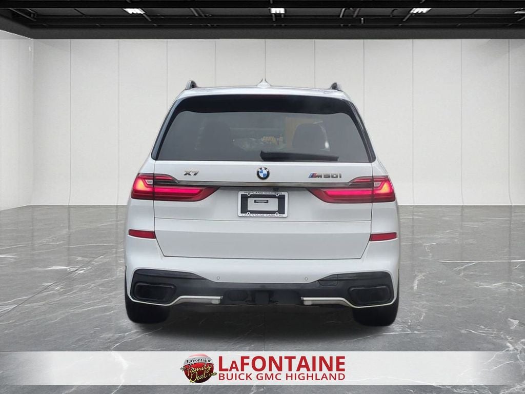 2021 BMW X7 M50i