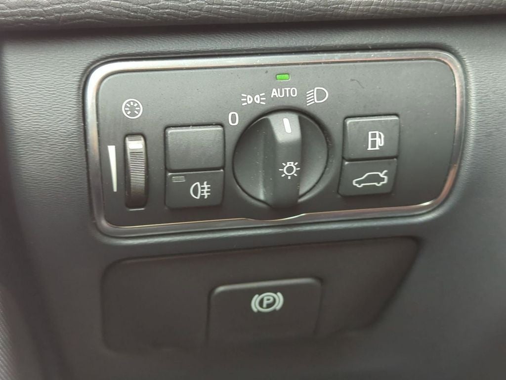 2016 Volvo XC60 T5 Premier