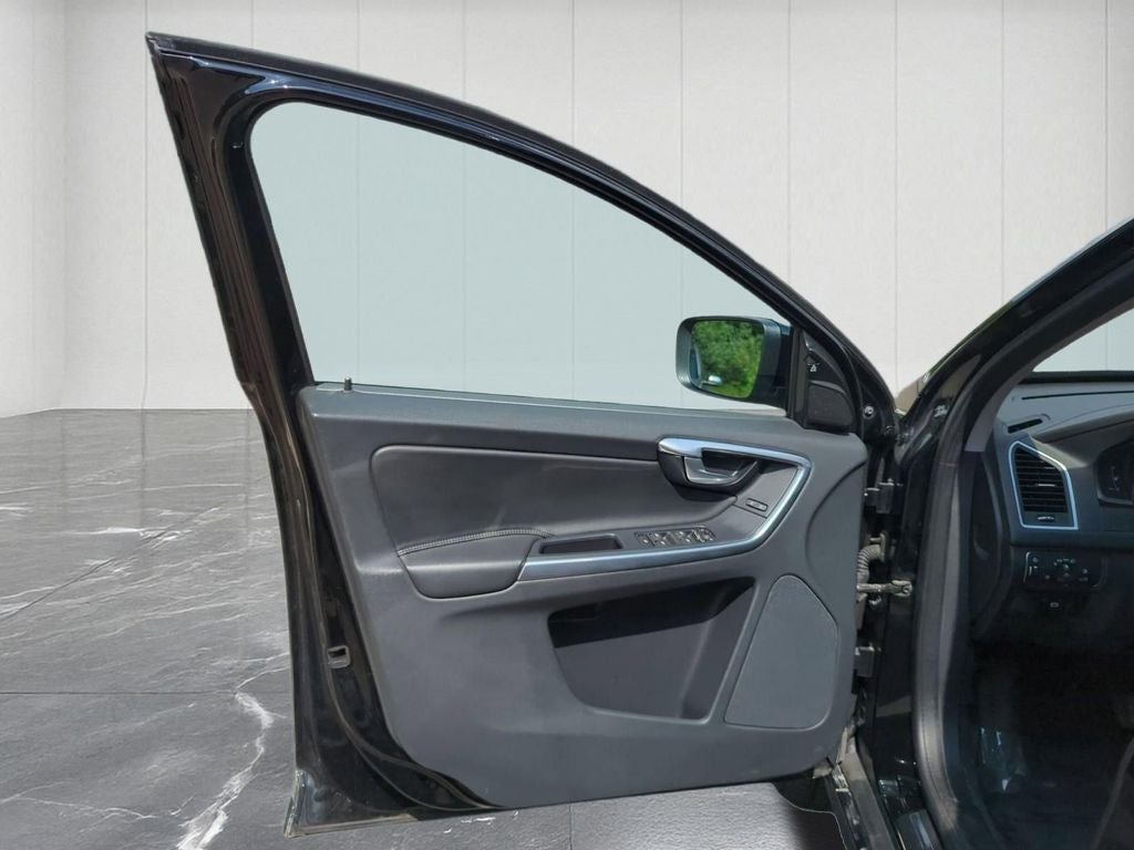 2016 Volvo XC60 T5 Premier