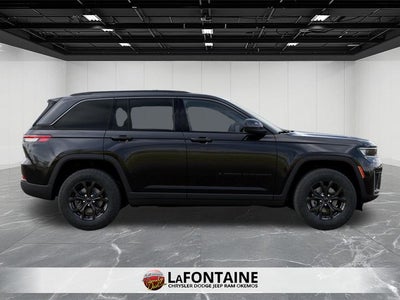 2026 Jeep Grand Cherokee Laredo