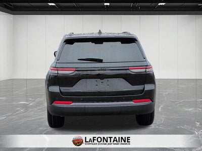 2026 Jeep Grand Cherokee Laredo