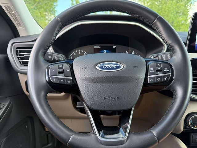2022 Ford Escape SEL