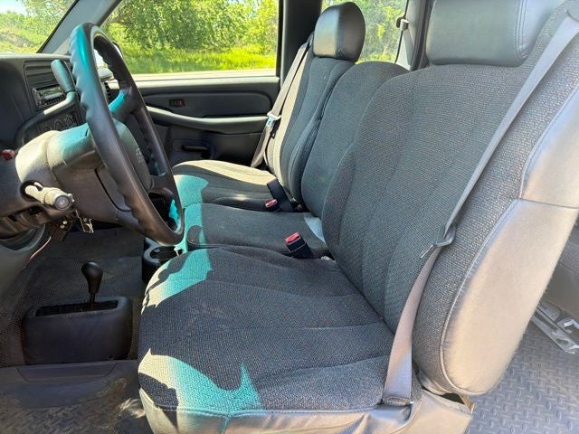 2002 Chevrolet Silverado 2500HD Base