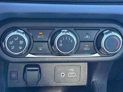 2024 Nissan Versa 1.6 SV